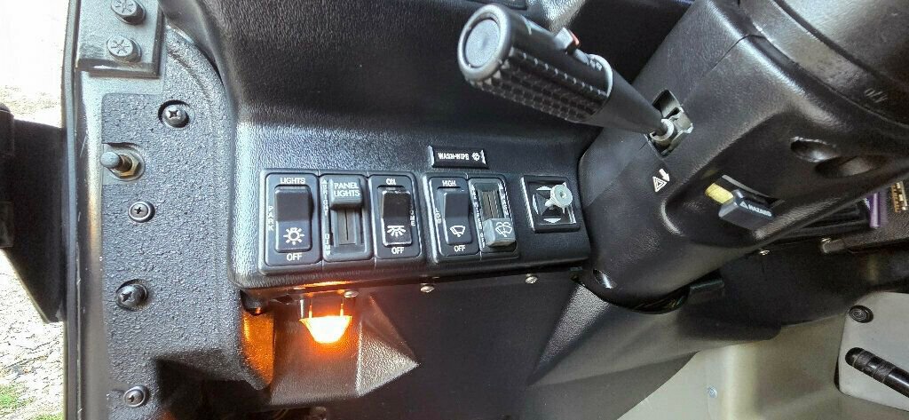 Used 1998 HUMMER H1 4-Door Open Top image 32