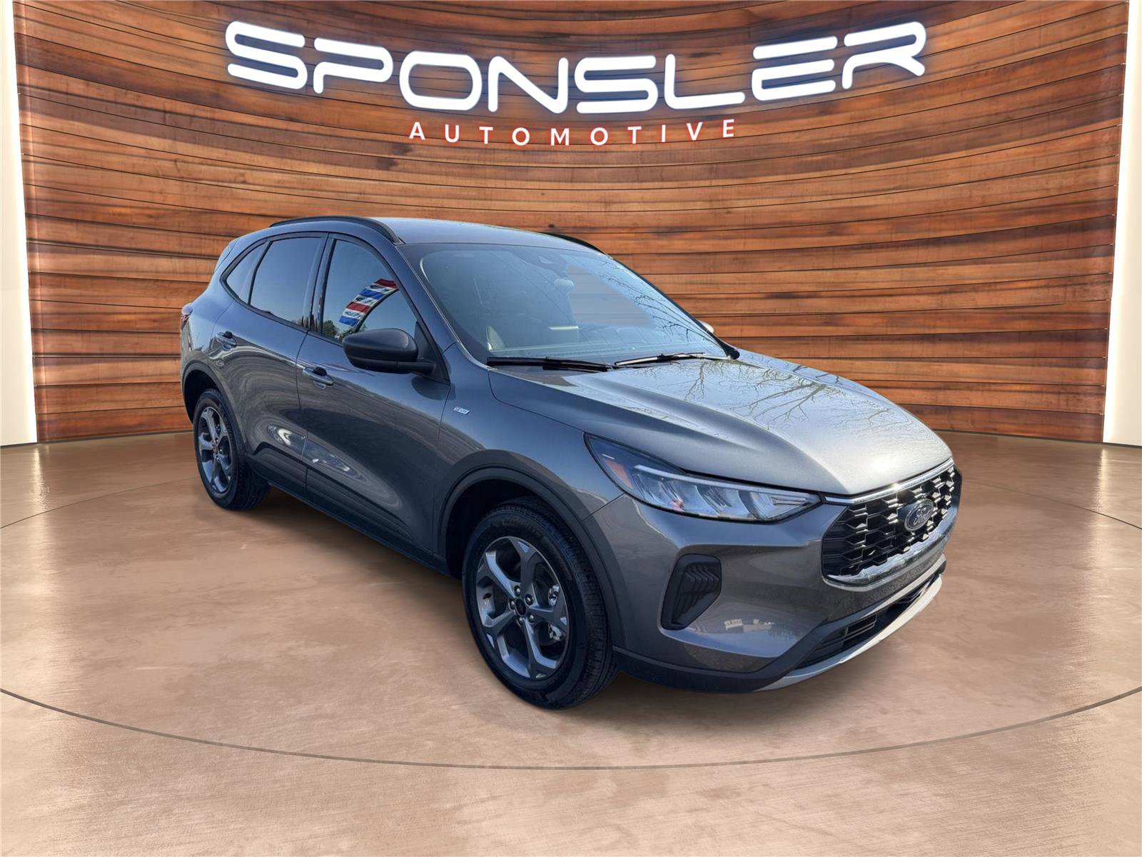 Used 2025 Ford Escape ST-Line w/ Cold Weather Package image 9