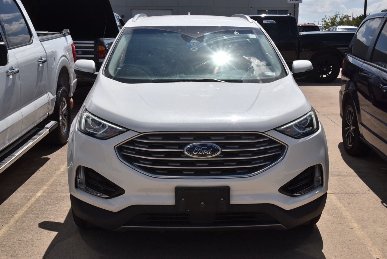 Used 2020 Ford Edge SEL w/ Convenience Package FWD image 3