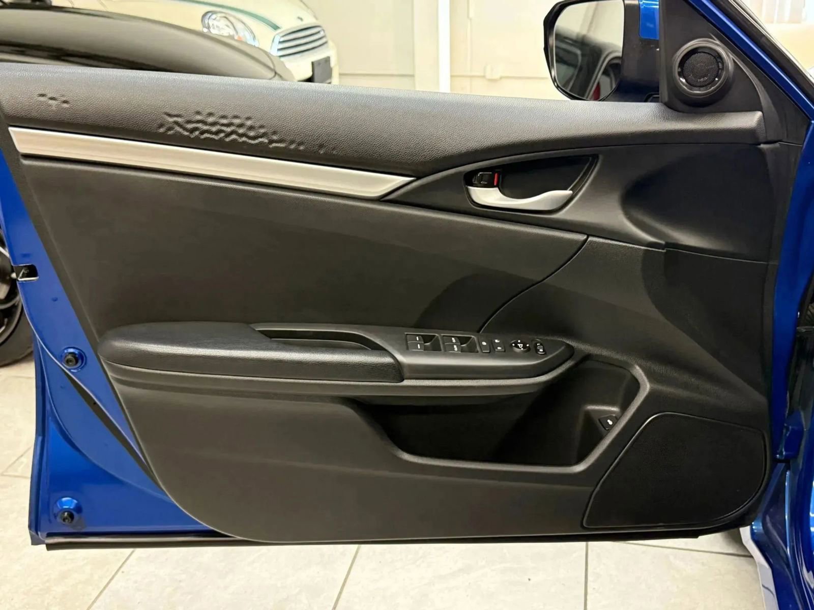 Used 2019 Honda Civic Sport image 16