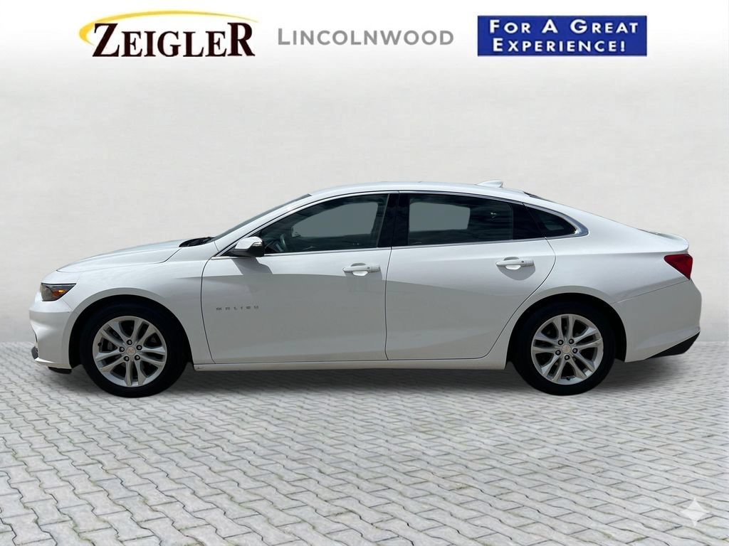 Used 2017 Chevrolet Malibu LT FWD image 3