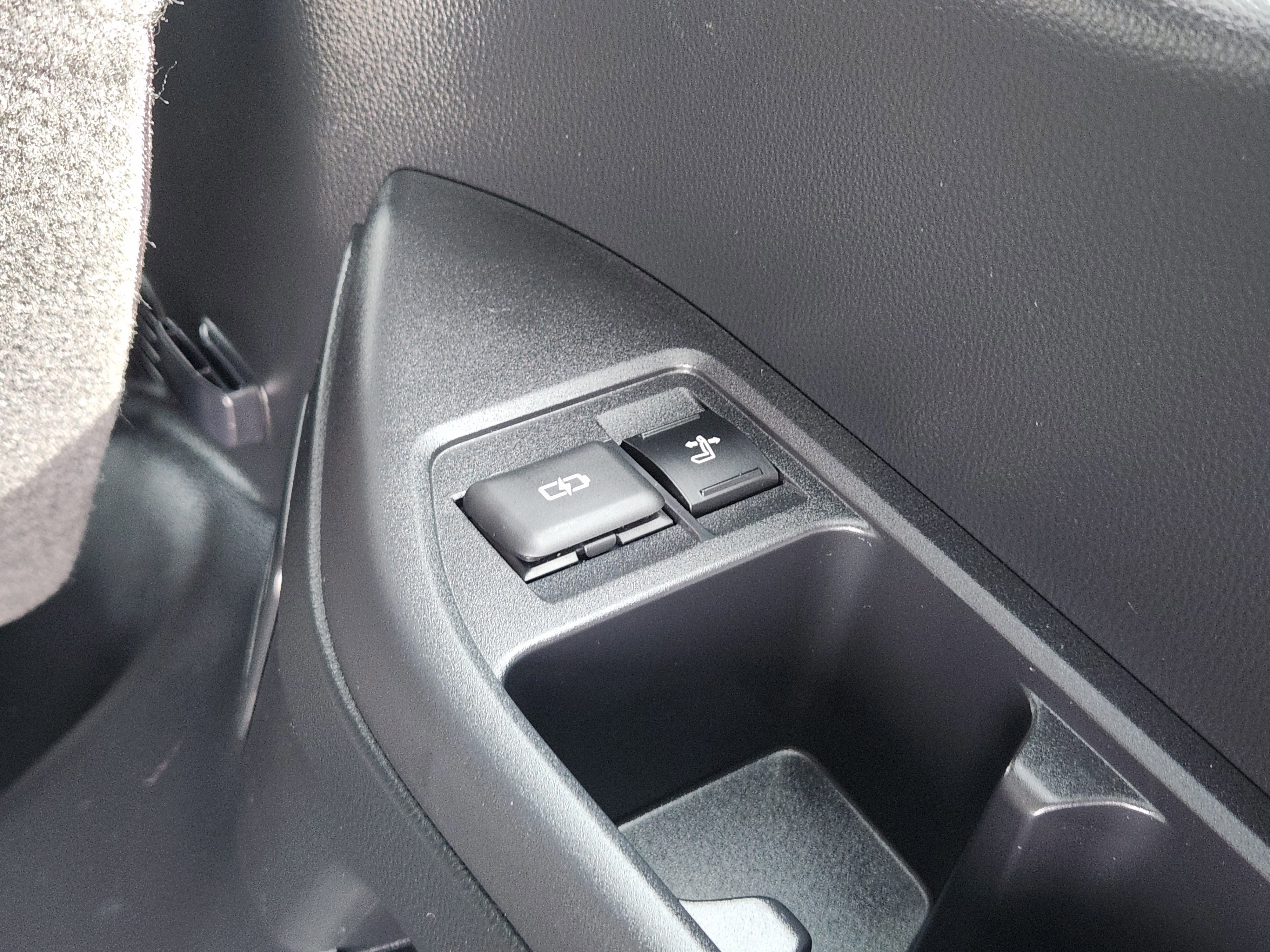 Used 2024 Lexus LX 600 4WD w/ Appearance Package image 29