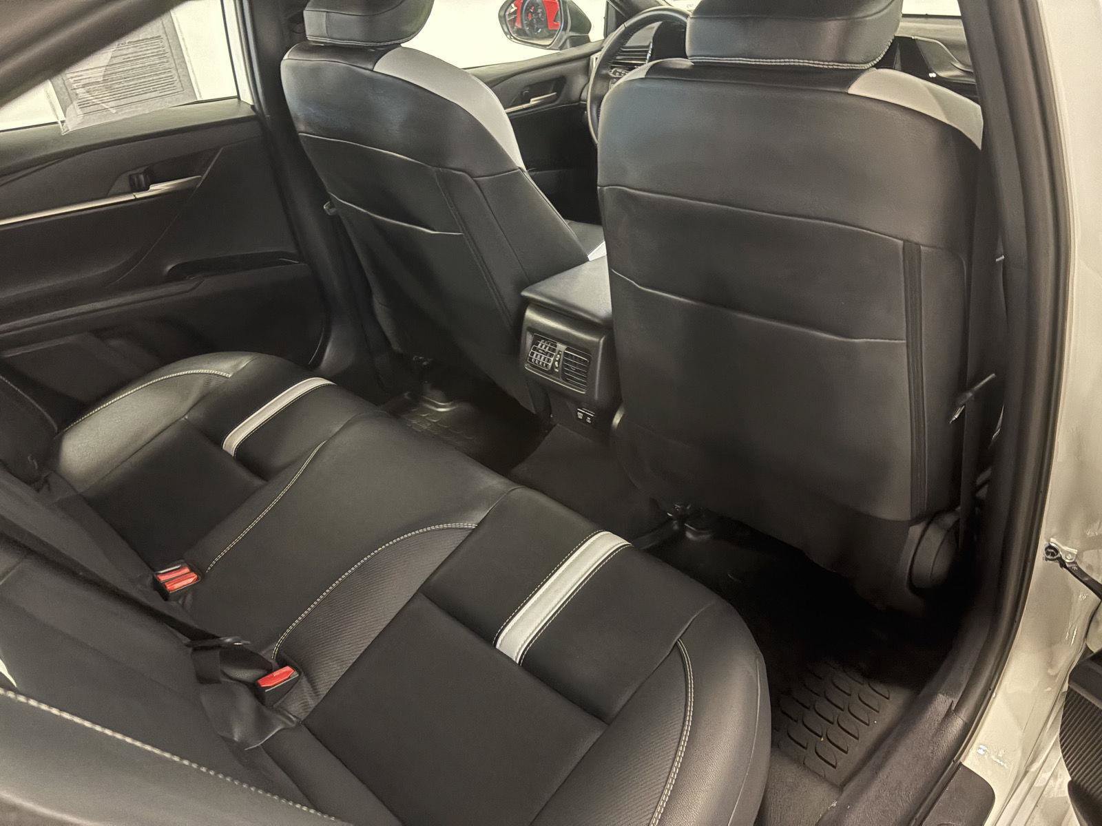 Used 2025 Toyota Camry SE FWD image 41