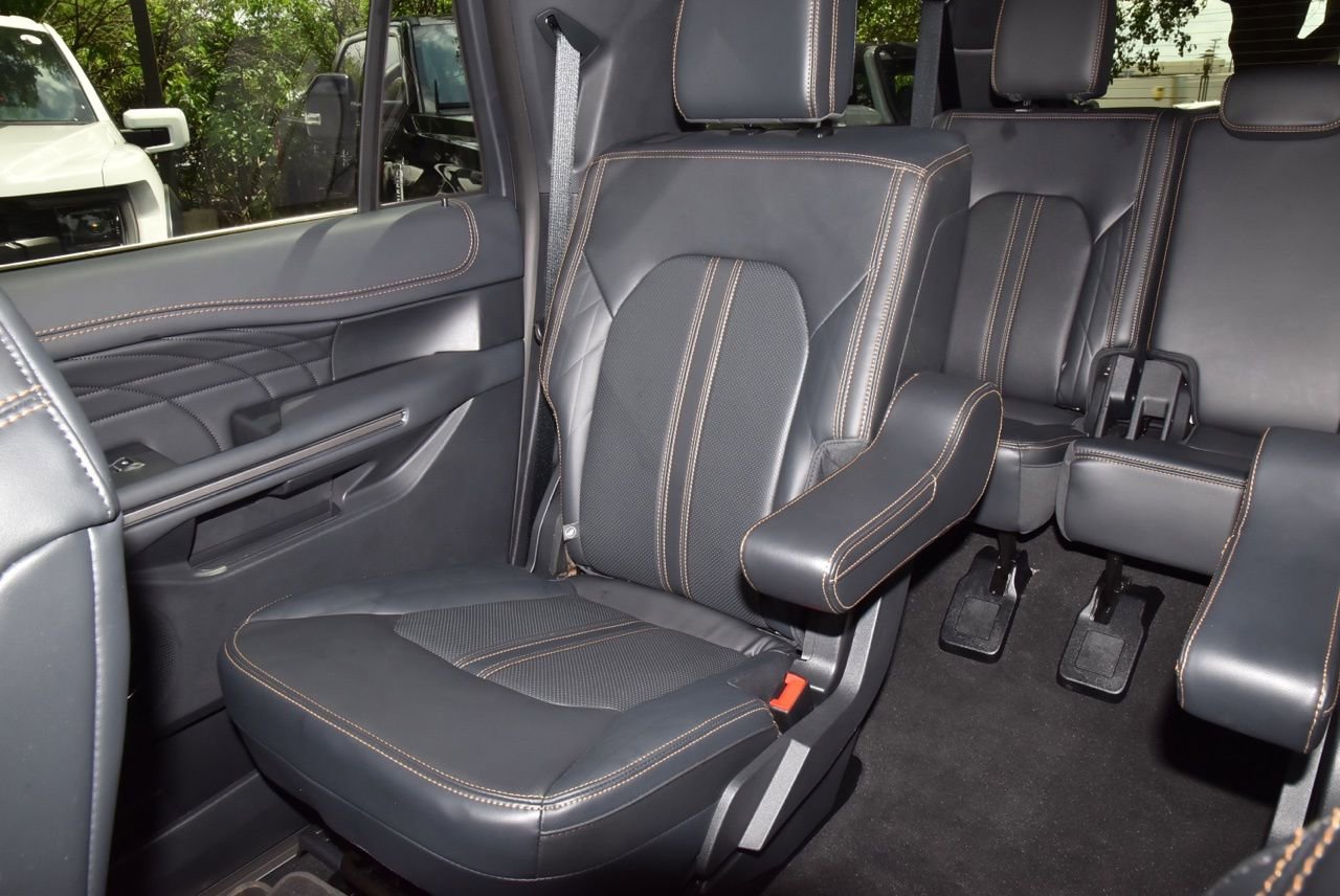 Certified 2024 Ford Expedition Max Platinum image 20