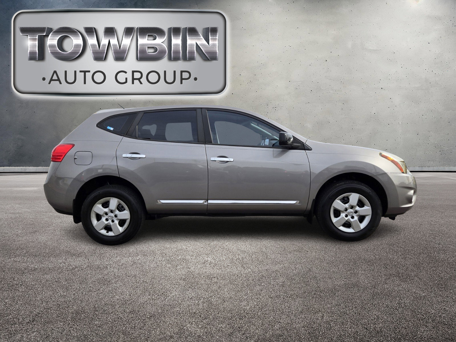 Used 2014 Nissan Rogue S image 3