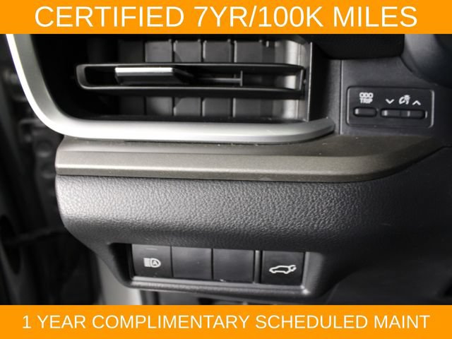Used 2025 Toyota Grand Highlander AWD image 19