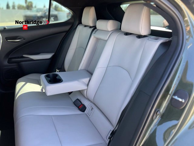 Used 2022 Lexus UX 200 w/ Premium Package FWD image 17