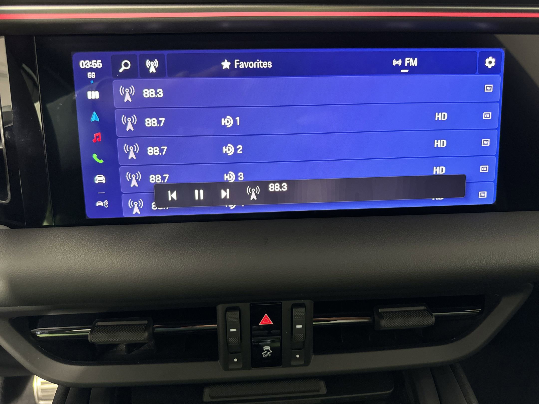 Used 2025 Porsche Macan 4S Electric image 24