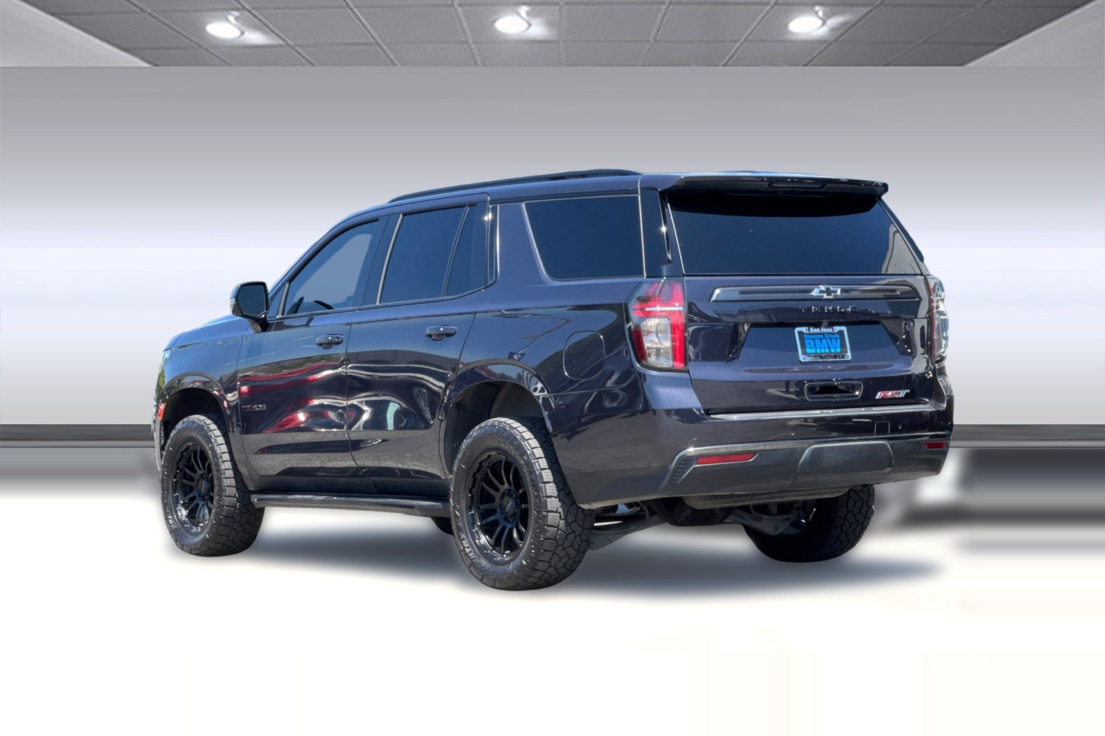 Used 2022 Chevrolet Tahoe RST w/ Luxury Package AWD/4WD image 3