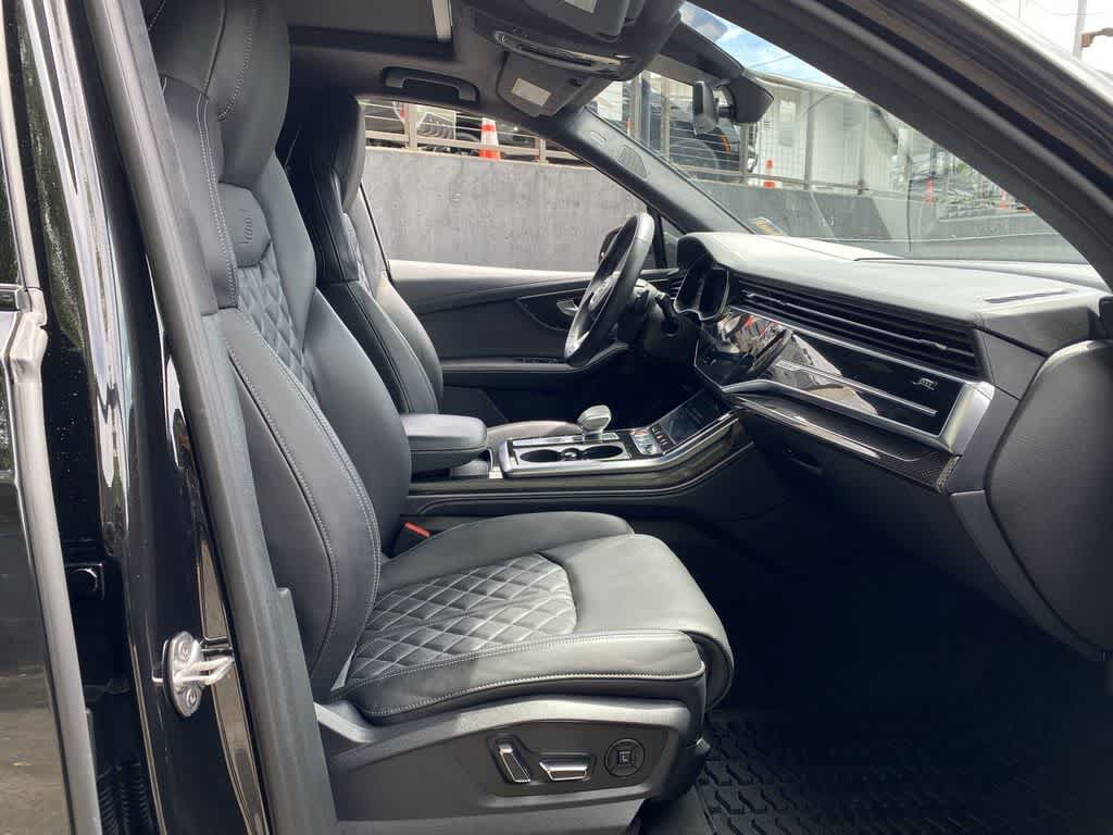 Used 2023 Audi SQ7 Prestige AWD/4WD image 19
