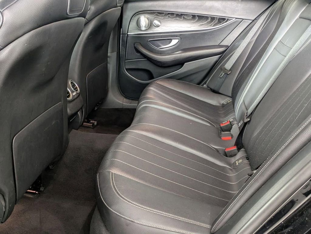 Used 2018 Mercedes-Benz E 300 image 28