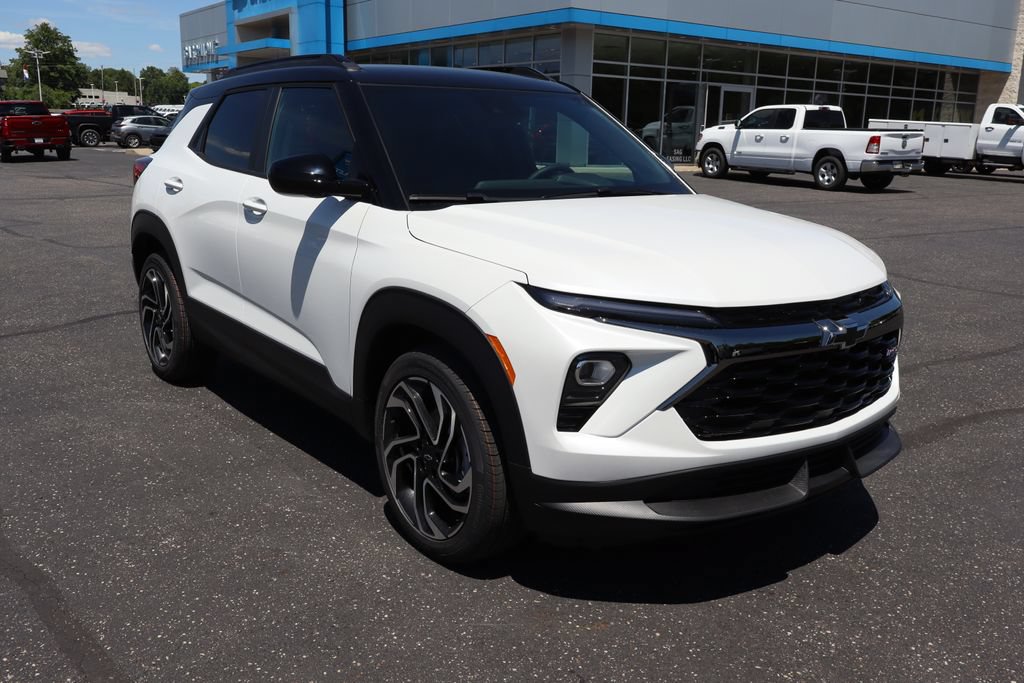 New 2026 Chevrolet TrailBlazer RS w/ Convenience Package FWD image 2