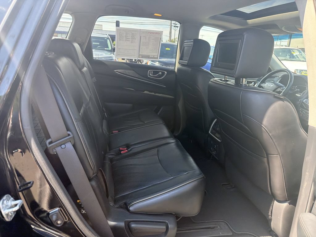 Used 2013 INFINITI JX35 AWD w/ Premium Pkg image 17