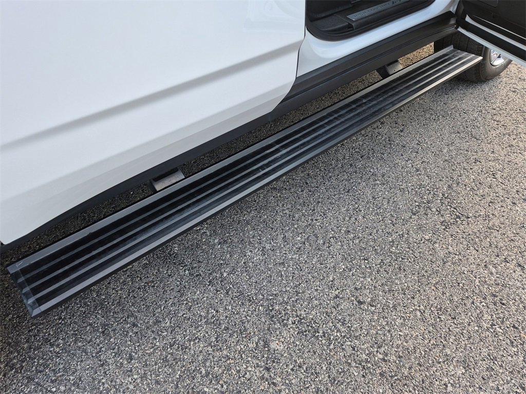 Used 2023 Chevrolet Tahoe High Country w/ Premium Package image 33