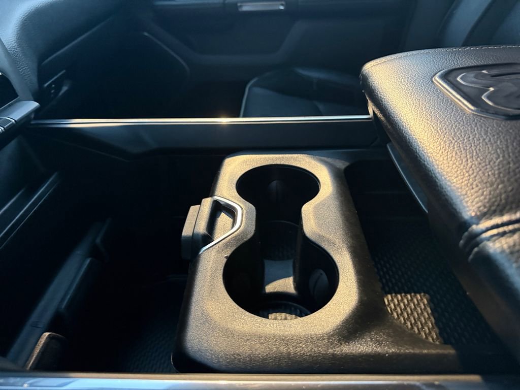 Used 2024 RAM 1500 Laramie image 10