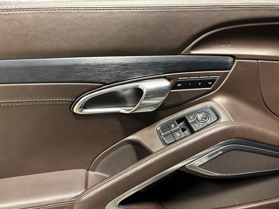 Used 2015 Porsche 911 Carrera GTS image 22