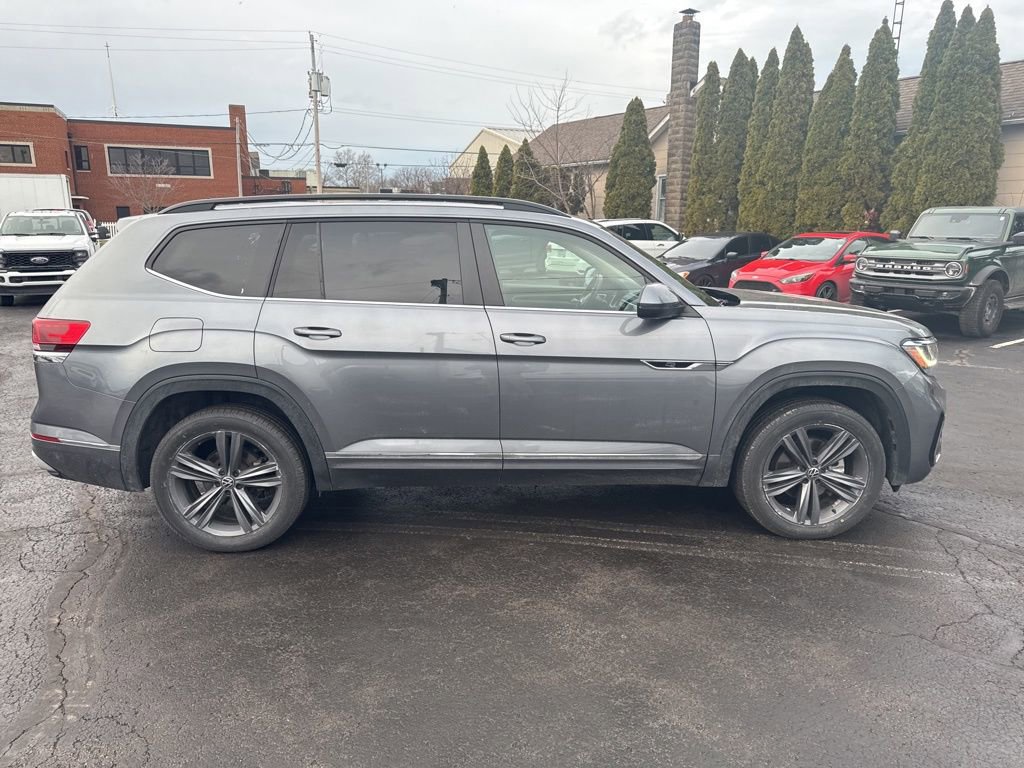 Used 2021 Volkswagen Atlas SE image 2