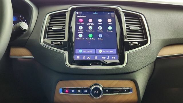 Certified 2023 Volvo XC90 B5 Plus w/ Protection Package Premier AWD/4WD image 20