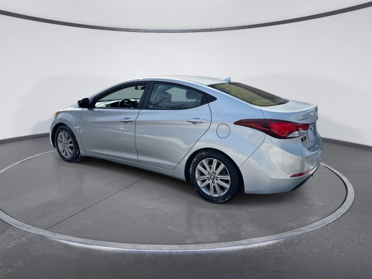 Used 2014 Hyundai Elantra SE w/ Option Group 02 image 3