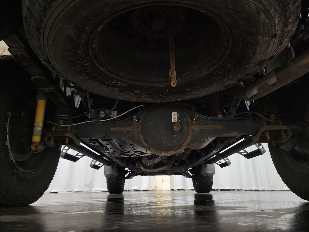 Used 2019 Toyota Tacoma TRD Off-Road AWD/4WD image 16