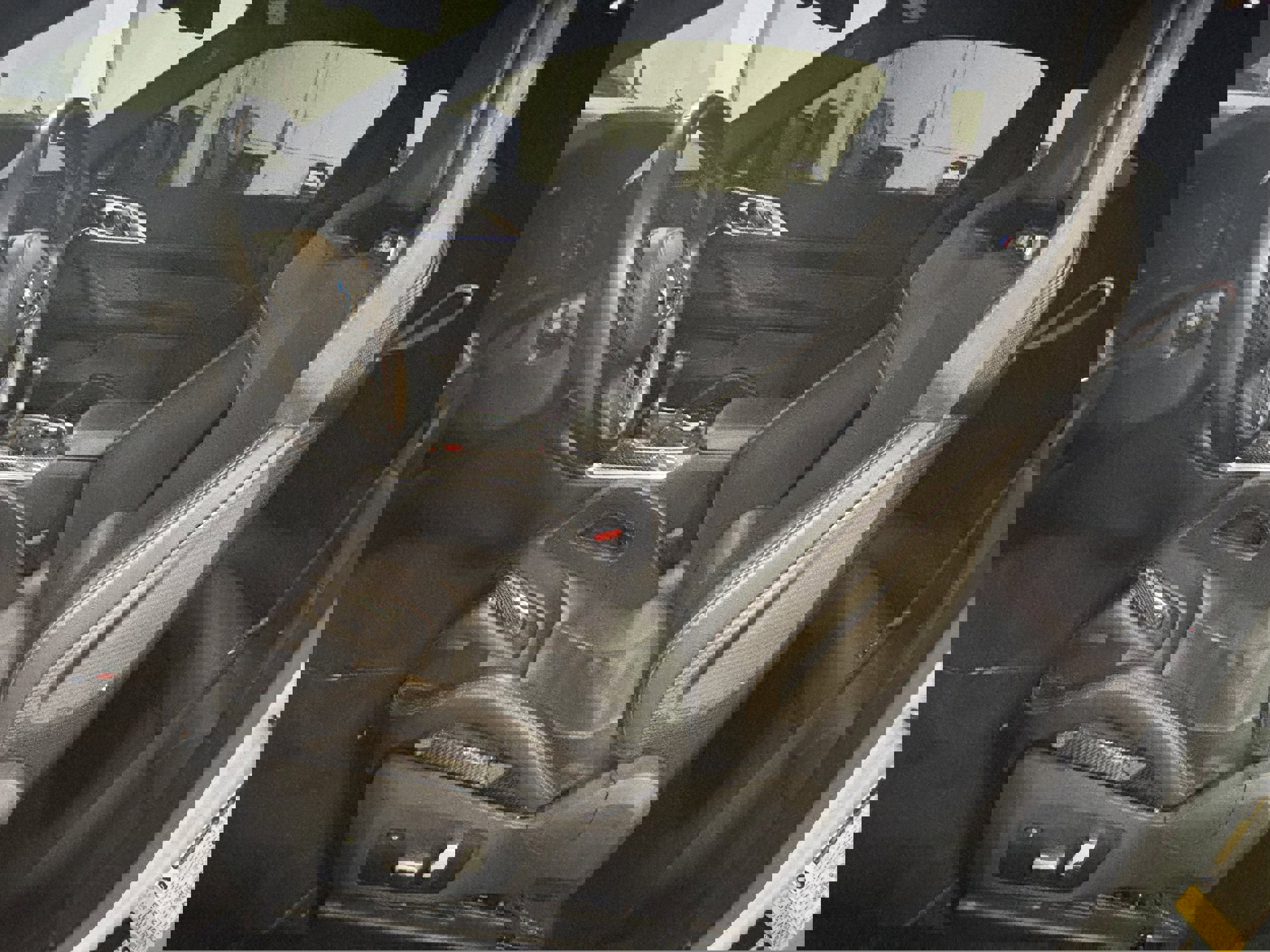 Used 2022 BMW M4 Coupe w/ M Carbon Exterior Package image 7