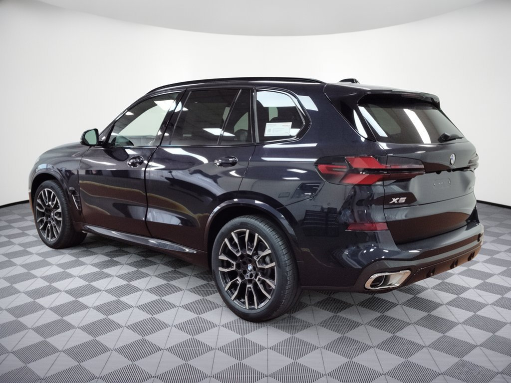 Used 2026 BMW X5 xDrive40i w/ M Sport Package AWD/4WD image 3