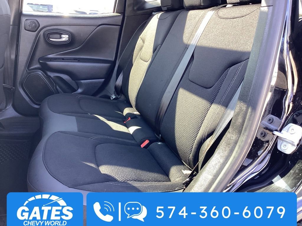 Used 2023 Jeep Renegade Altitude w/ Sun/Sound Group image 15