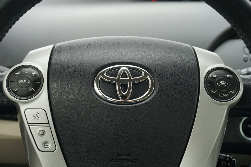 Used 2011 Toyota Prius Four w/ Navigation Pkg FWD image 21