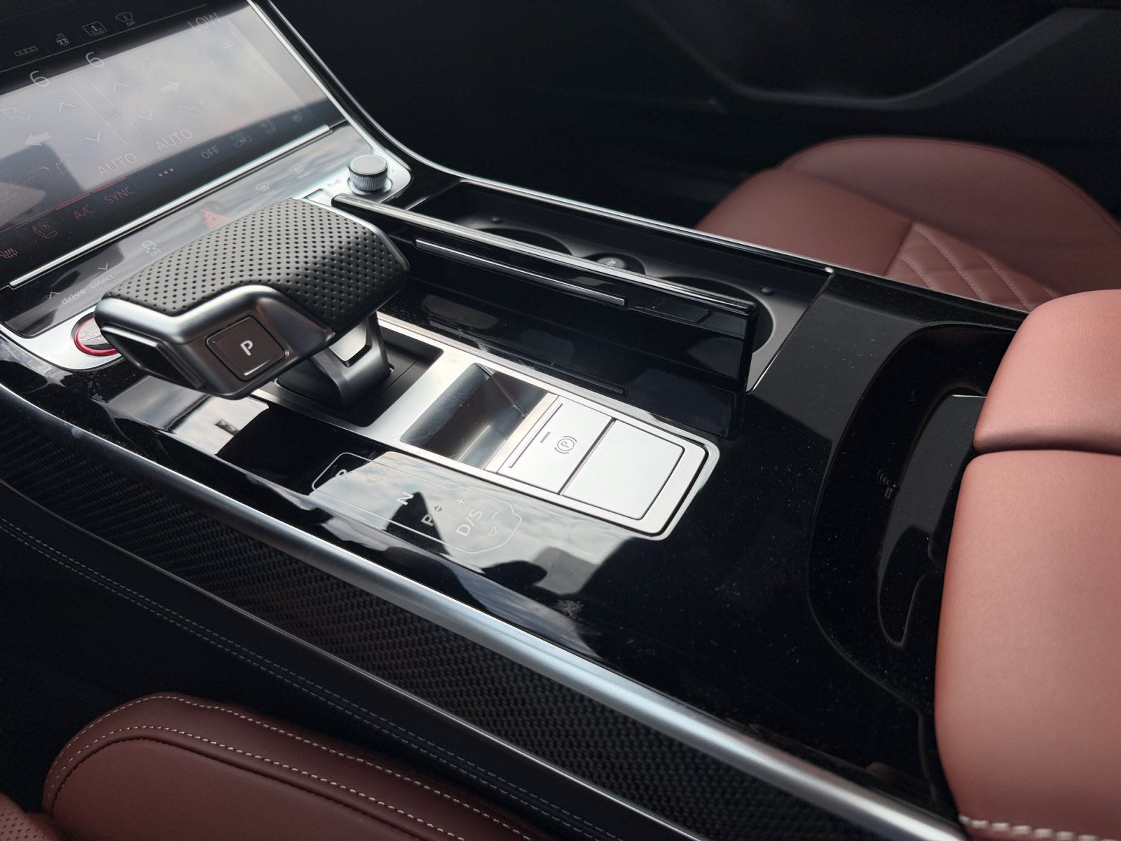 New 2027 Audi S8 AWD/4WD image 18
