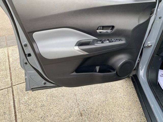 Used 2023 Nissan Kicks SR w/ SR Premium Package image 19