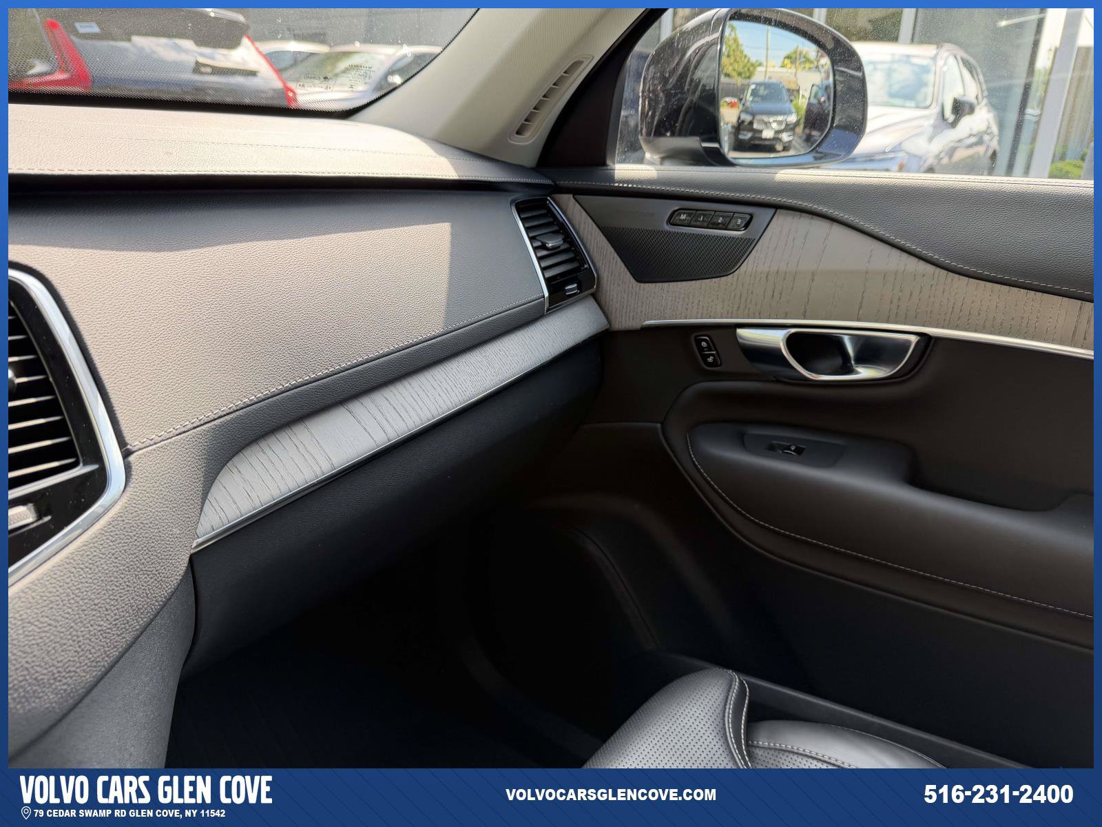 Used 2025 Volvo XC90 T8 Ultra w/ Protection Package Premier AWD/4WD image 30