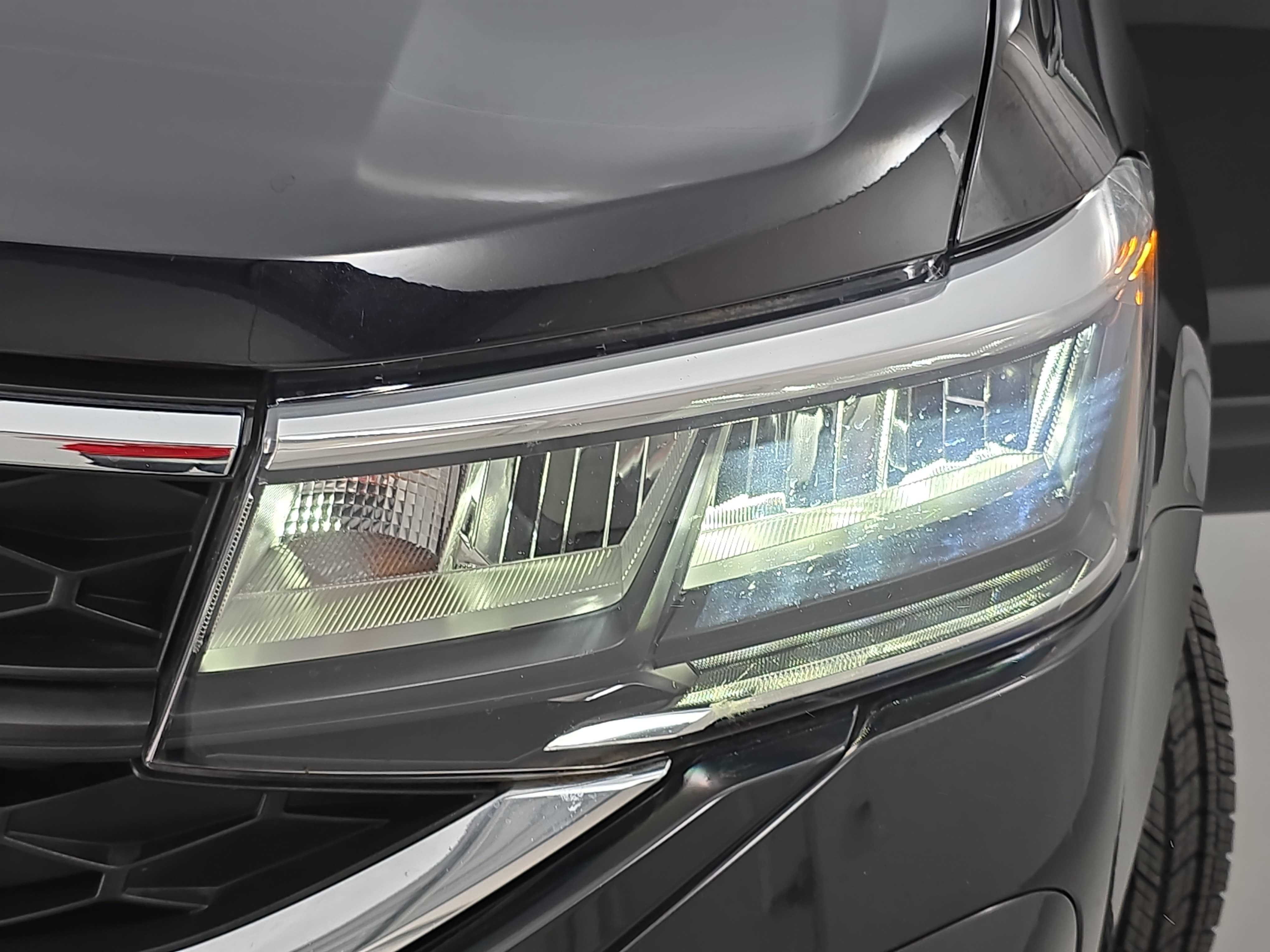 Certified 2023 Volkswagen Taos SE FWD image 31
