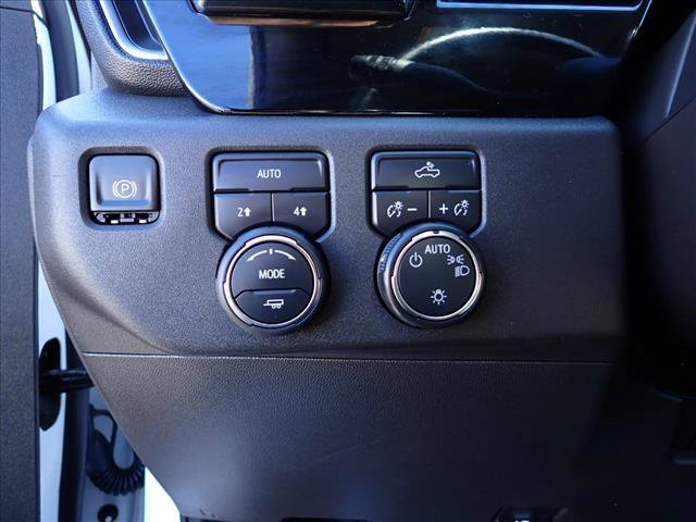 Used 2024 Chevrolet Silverado 1500 LT AWD/4WD image 15