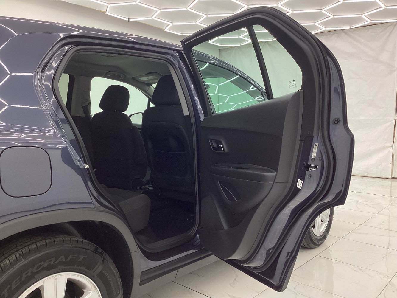 Used 2019 Chevrolet Trax LS image 23