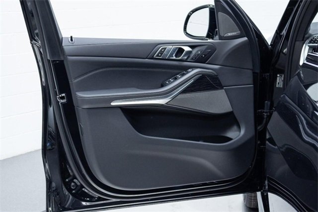 New 2026 BMW X5 xDrive40i w/ M Sport Package image 14