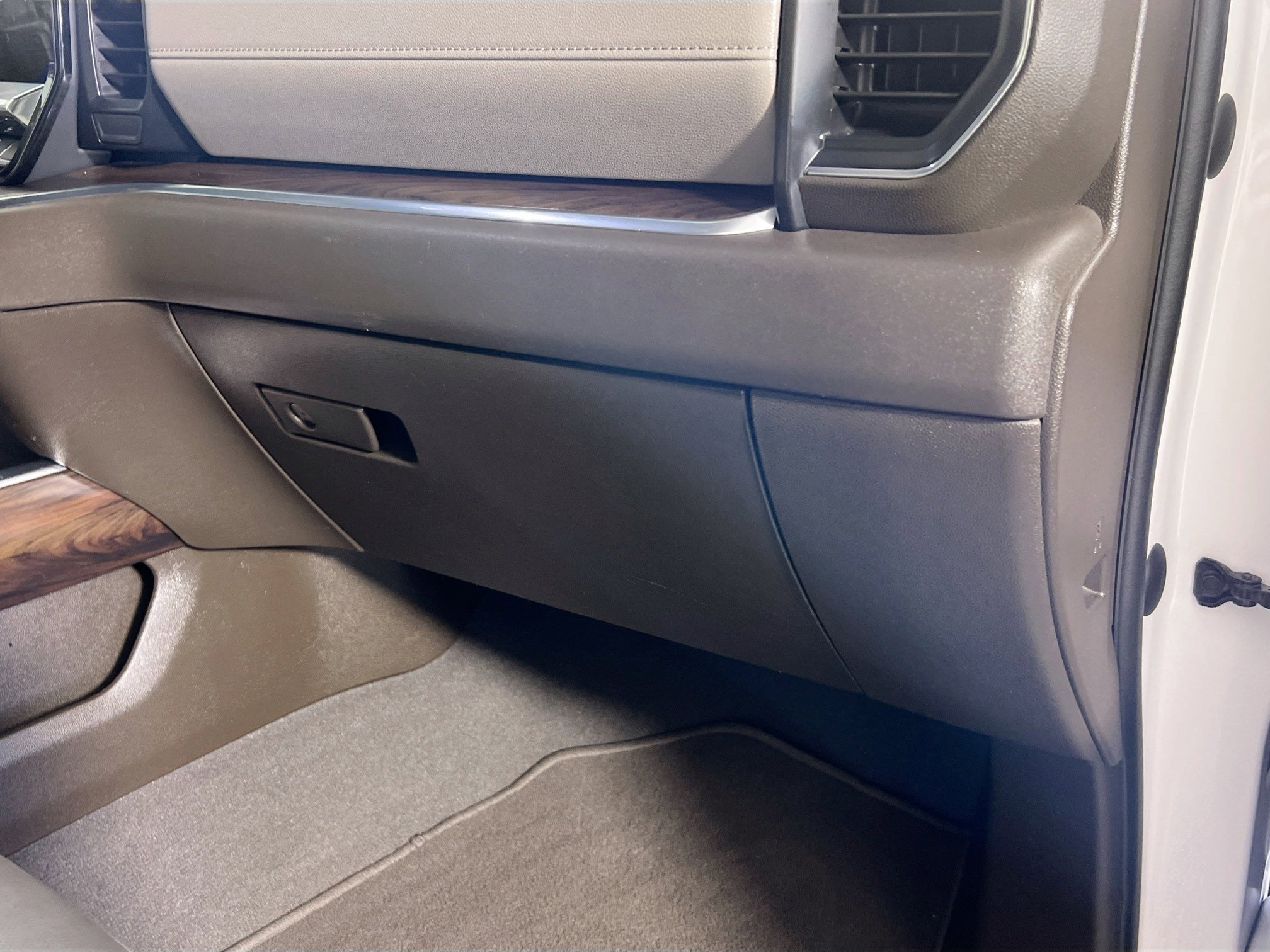 Used 2022 GMC Sierra 1500 SLT w/ SLT Premium Plus Package image 34