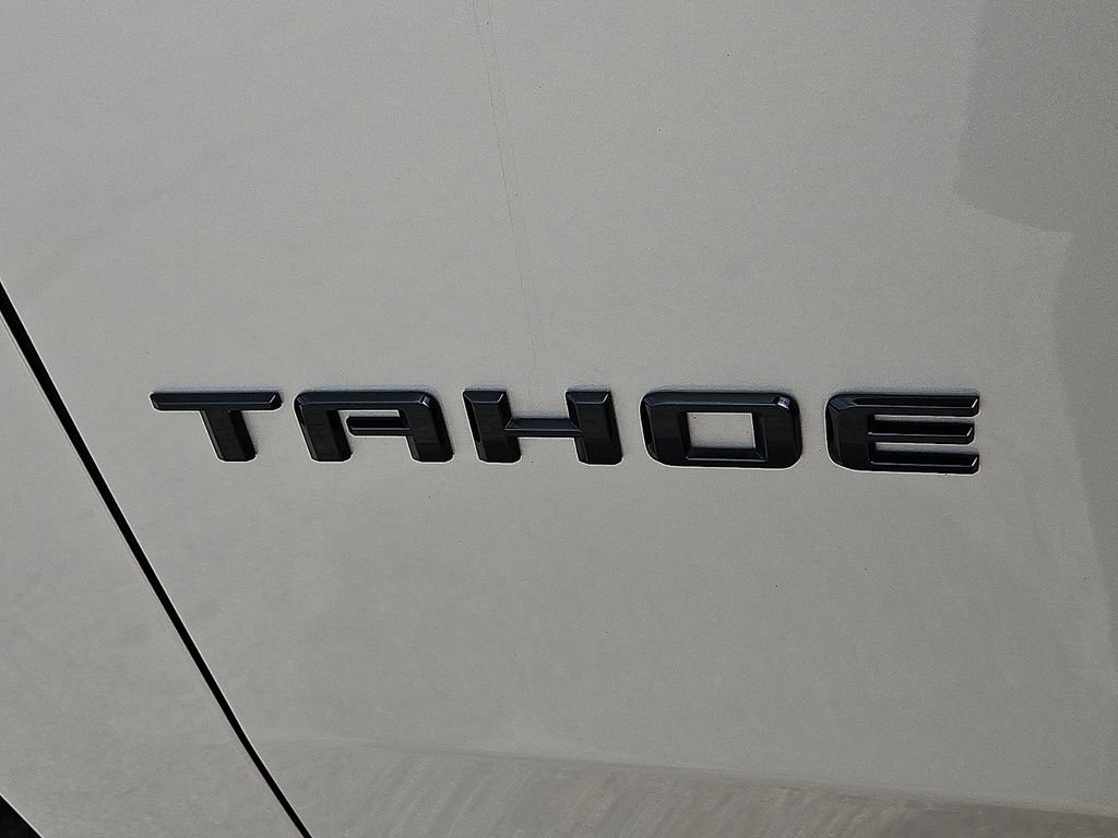 Used 2022 Chevrolet Tahoe Z71 w/ Z71 Off-Road Package AWD/4WD image 14