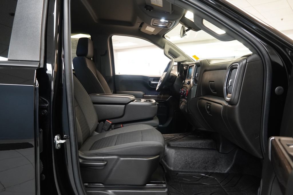 Used 2022 Chevrolet Silverado 1500 RST w/ Redline Edition image 24