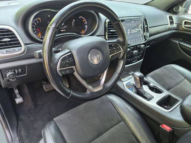 Used 2020 Jeep Grand Cherokee Altitude AWD/4WD image 12
