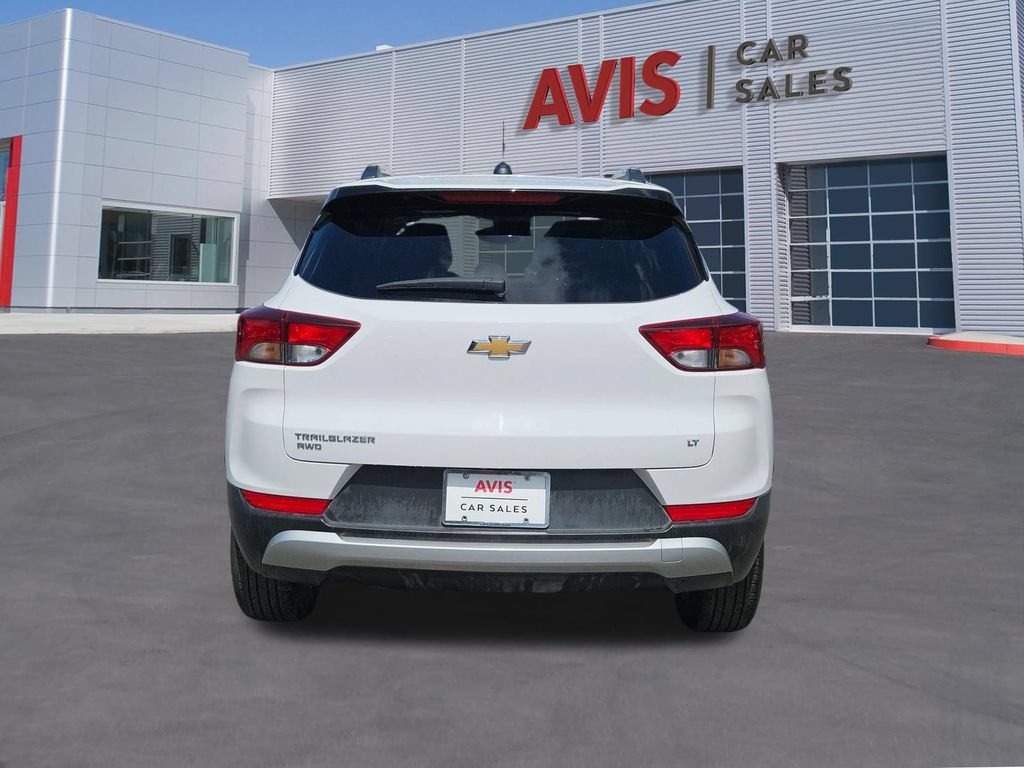 Used 2025 Chevrolet TrailBlazer LT AWD/4WD image 5