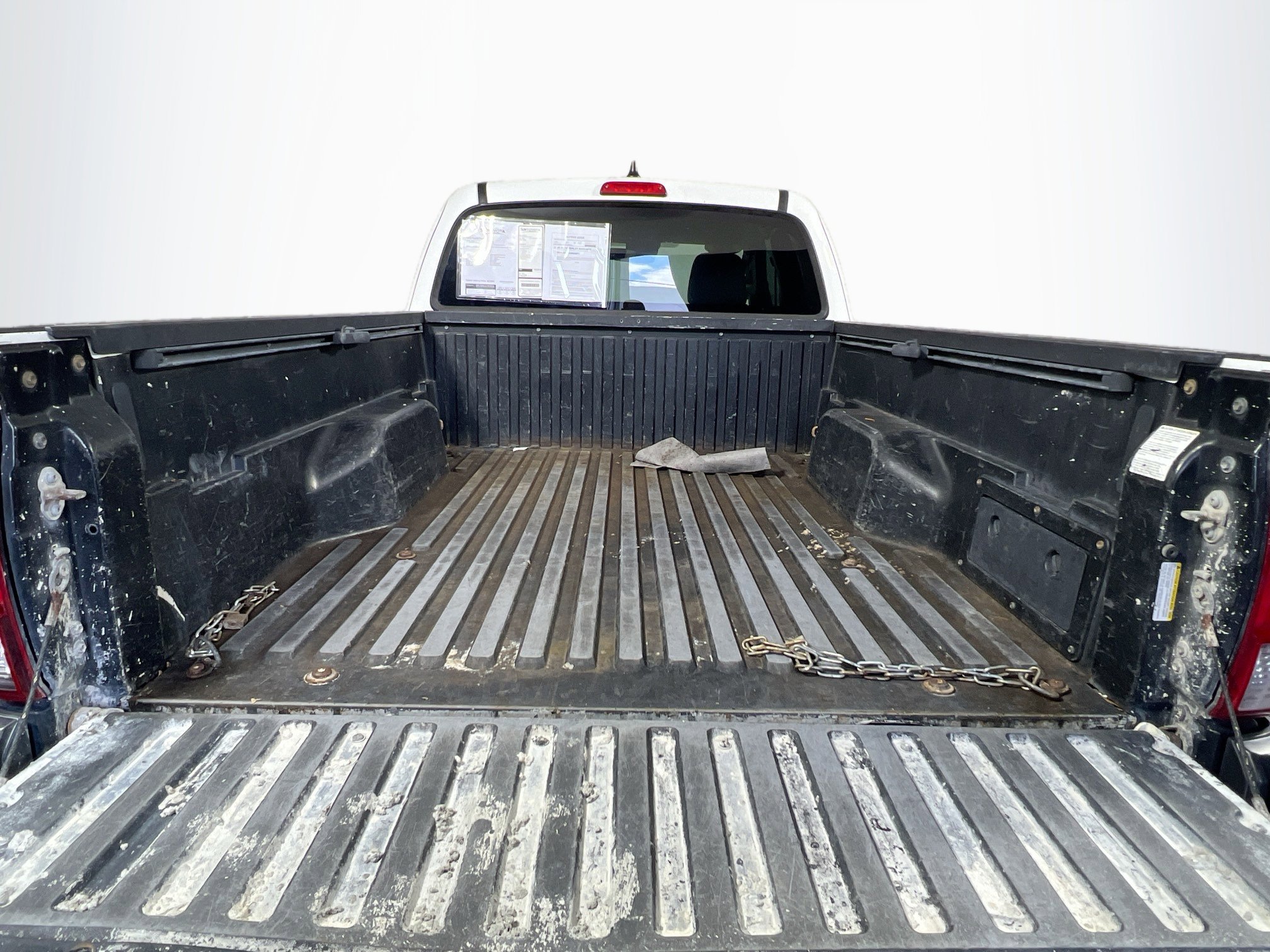 Used 2020 Toyota Tacoma SR AWD/4WD image 32