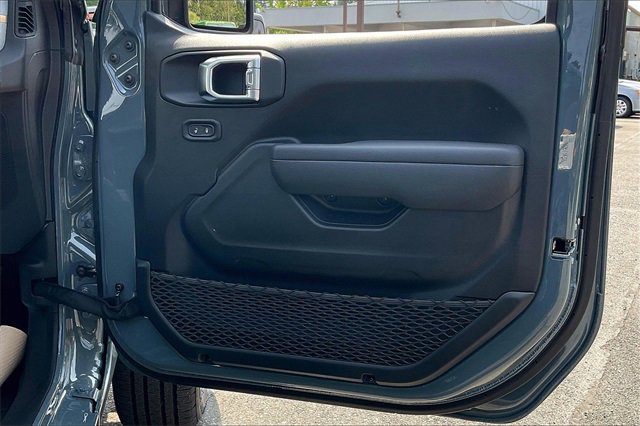 New 2025 Jeep Wrangler Unlimited Sport S 4xe w/ Convenience Group image 25