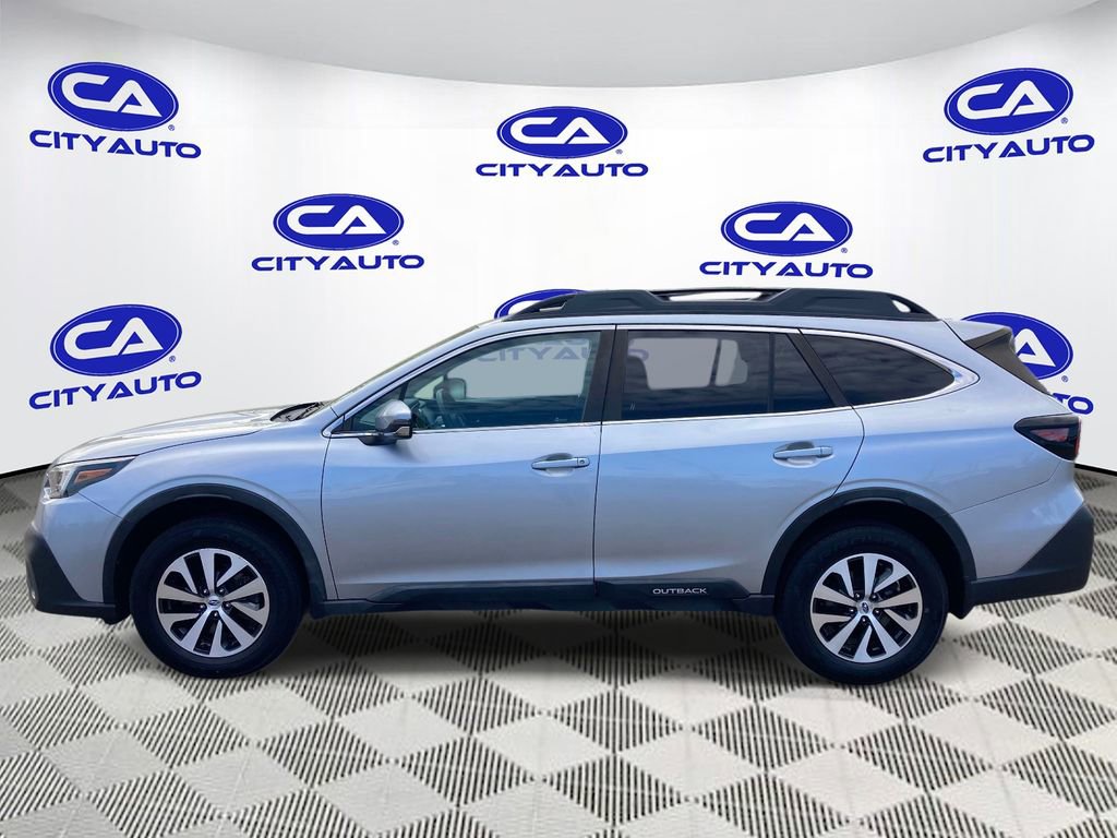 Used 2020 Subaru Outback Premium image 6