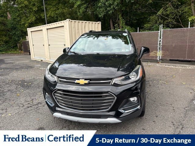 Used 2017 Chevrolet Trax Premier w/ Driver Confidence II Package AWD/4WD image 2
