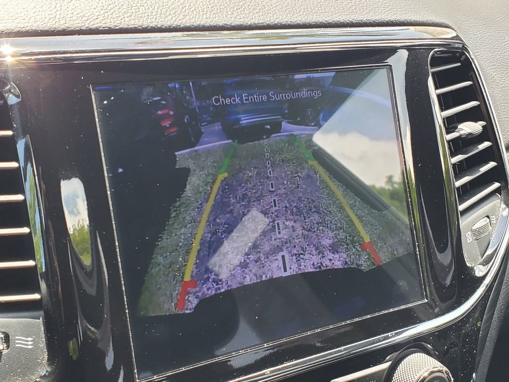 Used 2020 Jeep Grand Cherokee Altitude image 21