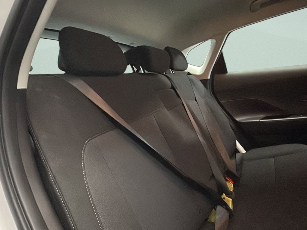 Certified 2025 Hyundai Kona SE AWD/4WD image 13
