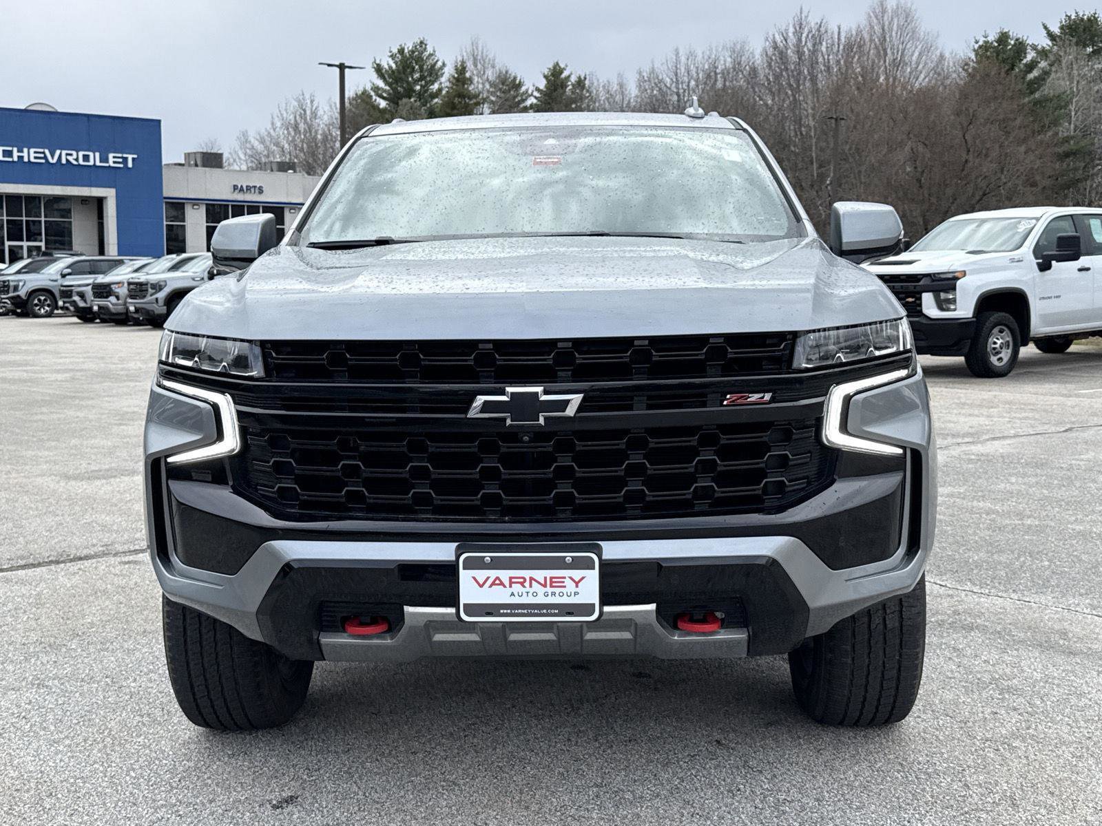 Used 2023 Chevrolet Tahoe Z71 w/ Luxury Package AWD/4WD image 2