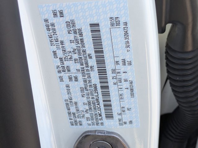 Used 2024 Lincoln Corsair Reserve FWD image 24