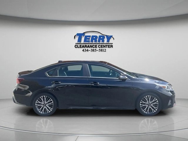 Used 2023 Kia Forte GT-Line w/ GT-Line Premium Package image 1