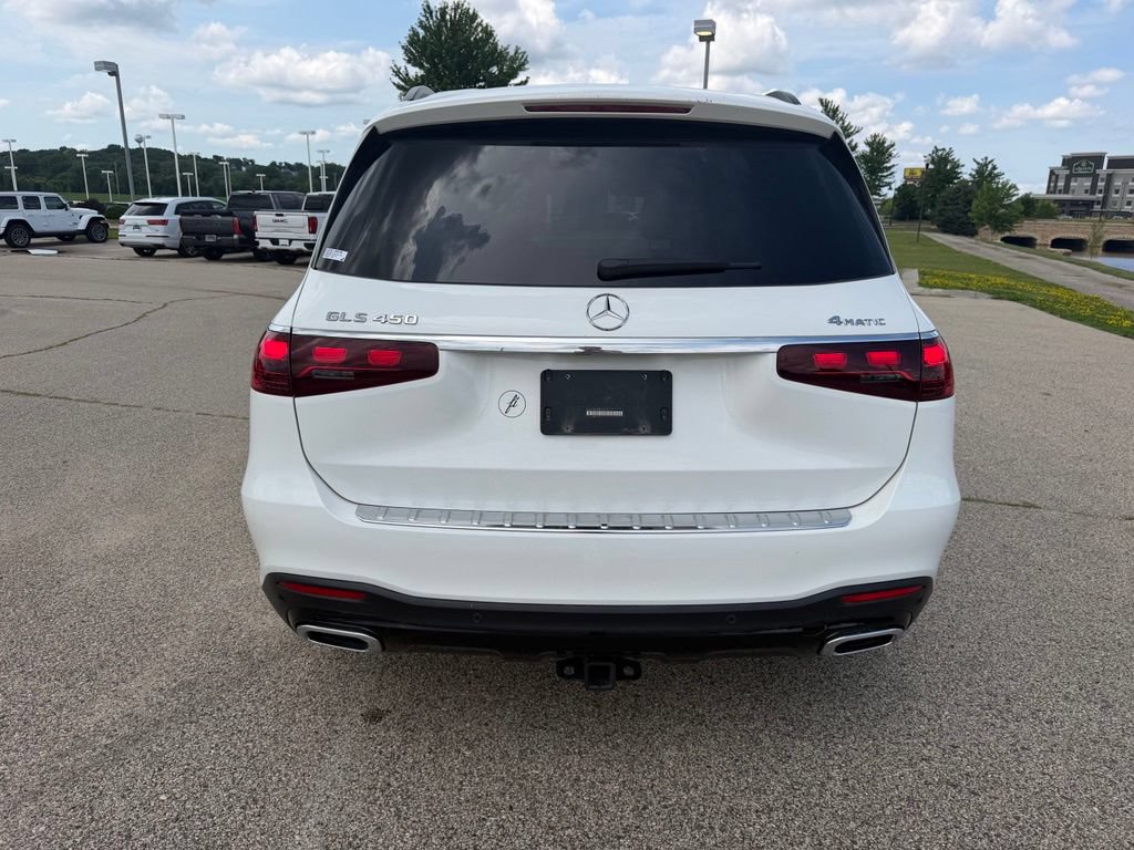 Used 2024 Mercedes-Benz GLS 450 4MATIC image 7